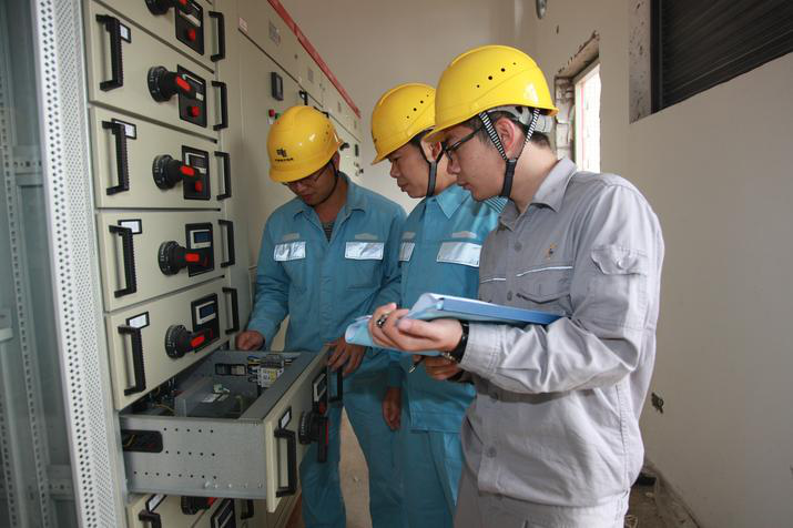 配電柜廠家驗收中 配電柜廠家驗收中