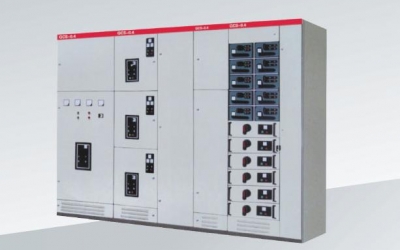 GCS低壓抽出式開關(guān)柜